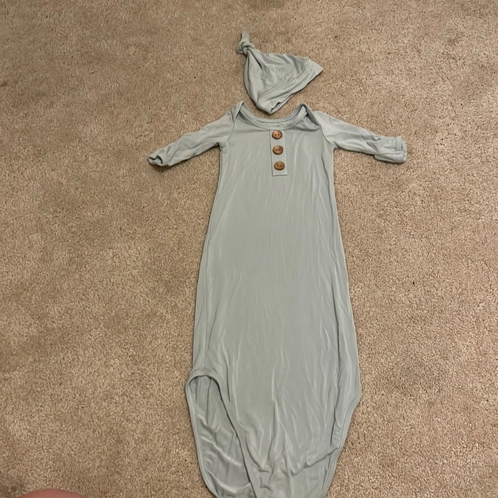 Caden Lane solid knot gown